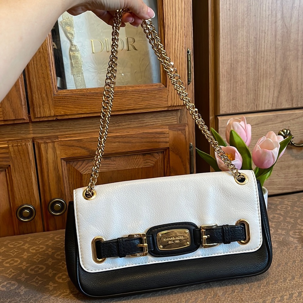 Wallet on chain bag